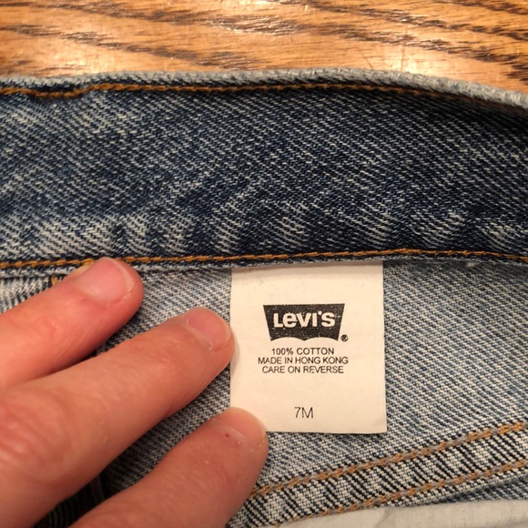 EUC Levis 514. Flare leg. Size 7M. - Picture 5 of 5